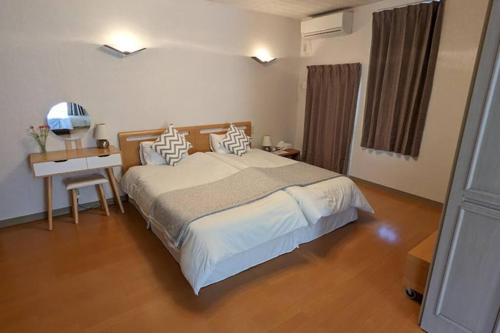 Roomy 4Br Home Sleeps 9／Shinosaka／Large Groups Kültér fotó